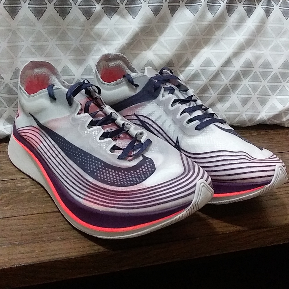 Nike Zoom Fly SP Sneakers Size 11.5